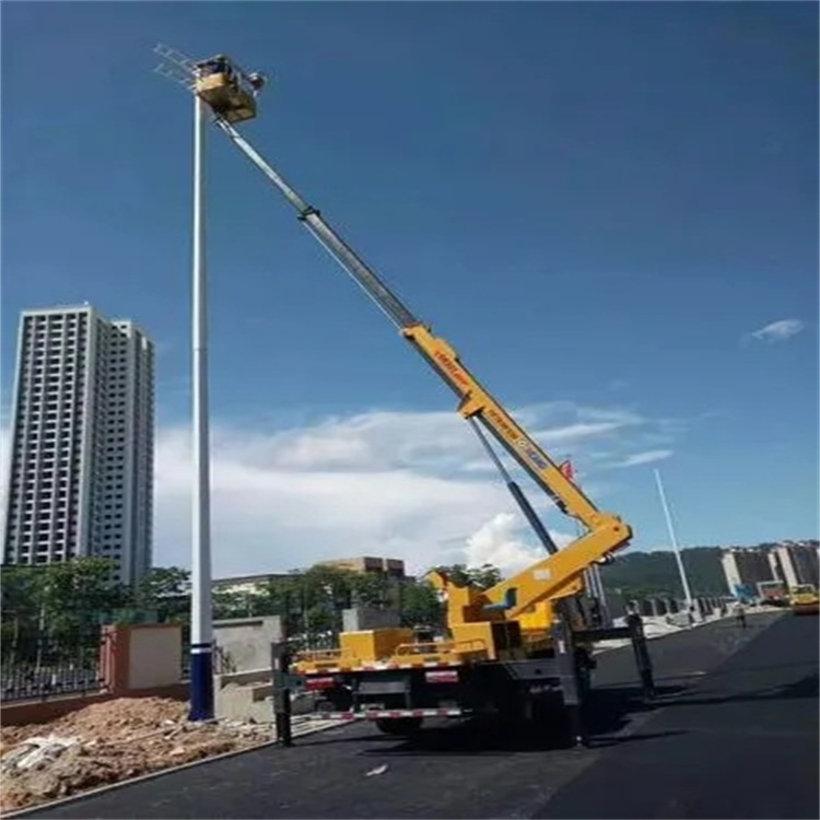 高明维修路灯的曲臂升降车出租