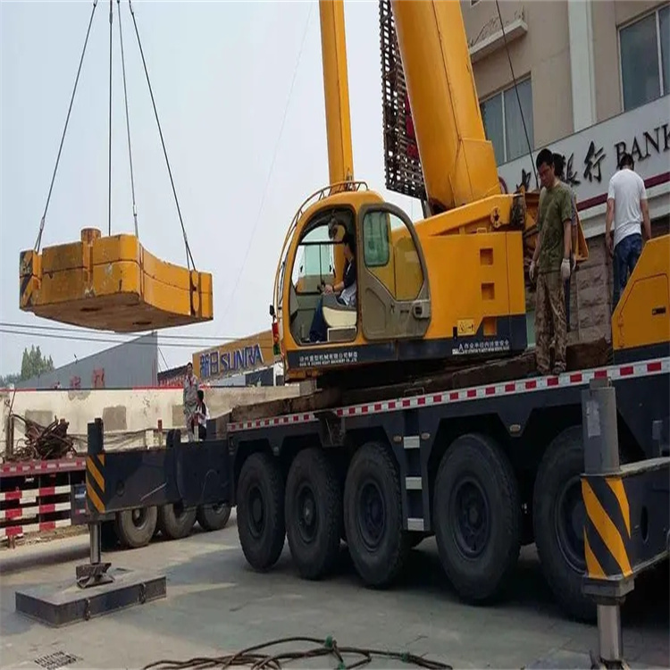 高明当地吊车出租|机器吊装|75吨|工厂搬迁服务